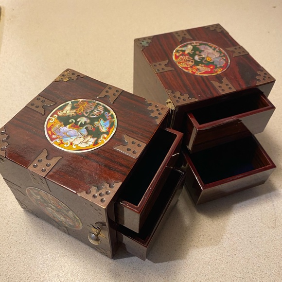 Oriental antique jewelry box - Picture 5 of 8